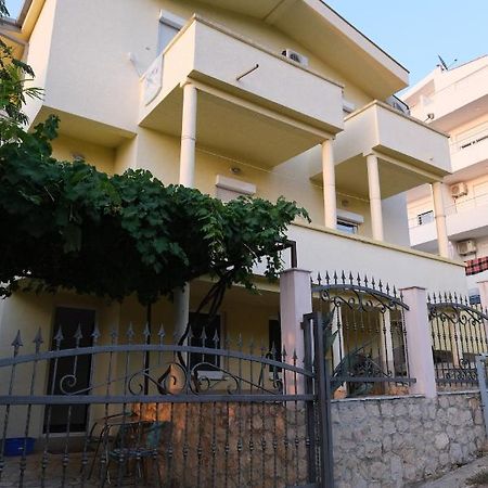 Apartments Jasmina Utjeha-Bušat Eksteriør billede